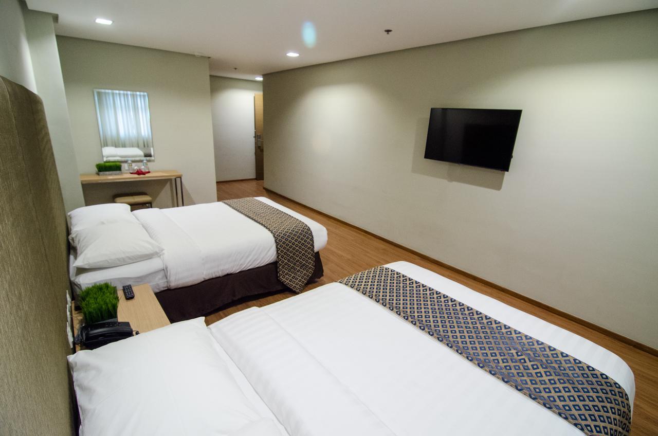 Madison Hotel Phl Iloilo City Εξωτερικό φωτογραφία