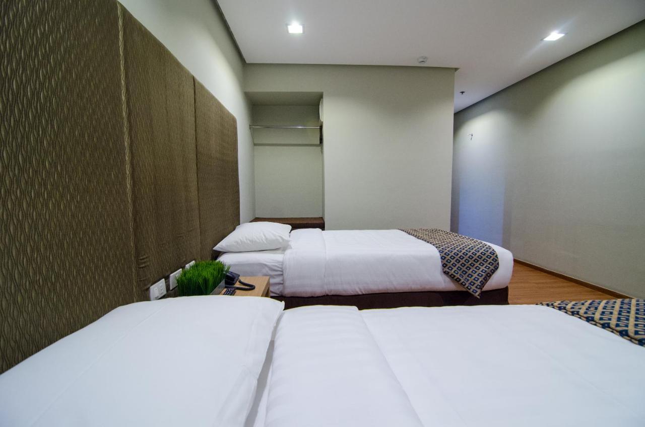 Madison Hotel Phl Iloilo City Εξωτερικό φωτογραφία